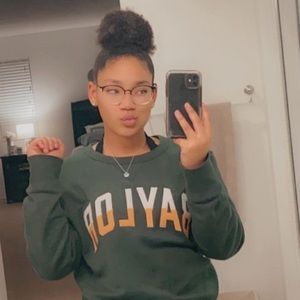 Meet your Posher, Haley